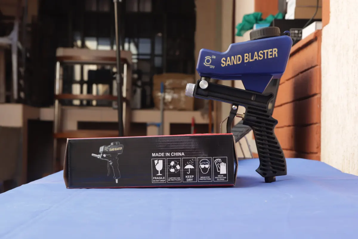 DZT Gravity Feed Spot Sand Blaster Gun