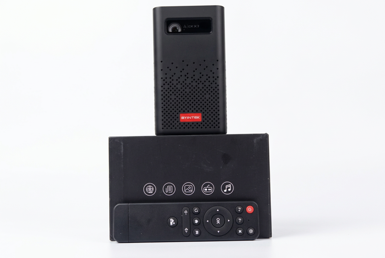 BYINTEK Smart Projector